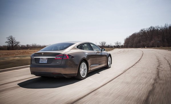 Cool! RT <a href="/CARandDRIVER/">Car and Driver</a> 2016 #10BestCars: And the winners are . . . @TeslaMotors Model S 70D caranddriver.com/features/tesla…