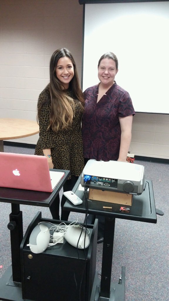 Miss_MarcyB's tweet photo. Loved getting to meet and talk to parents about building communication skills at #FOCUSnight #LISDthrive #TCthrive https://t.co/PFdNsPPTAP