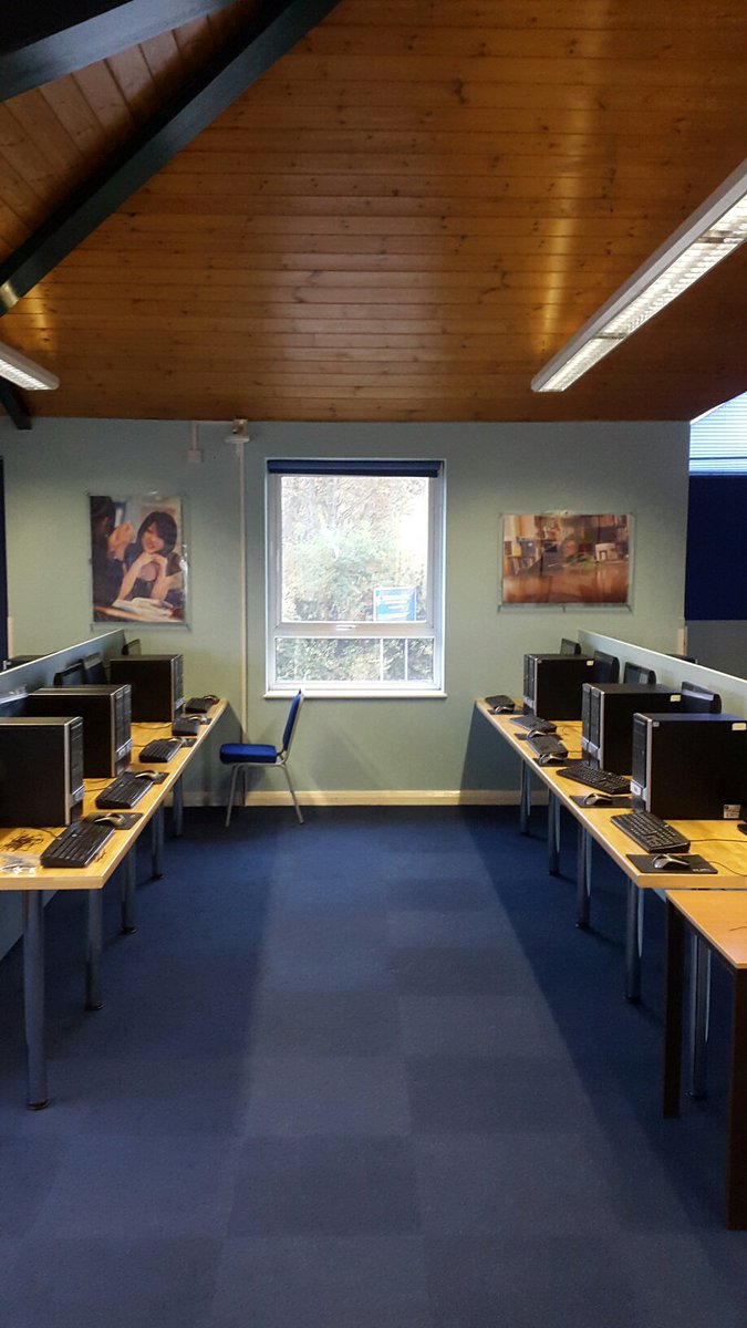 DCL_Networks's tweet image. ICT Suite - Designed, Supplied and Installed at Rochester Girls Grammar School #greatuseofspace #dataoutlets #DCL