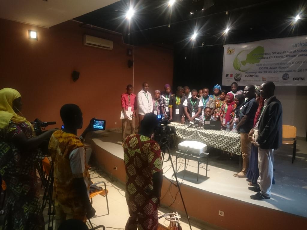 islamane's tweet photo. Favoriser les filières dans le domaine des #EnergiesRenouvelables
#cop21 #Coy11 #CoyNiger https://t.co/Z1sE7wOrcz