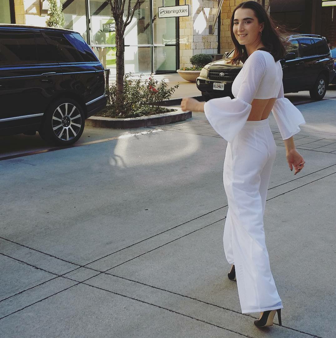 designerdanhta's tweet photo. Hitting the streets in the Aquatic Resort 2016 Collection with @thecluttsagency model @taylorhintze. #DANHTA #RESORT https://t.co/4qcpoMRjmt