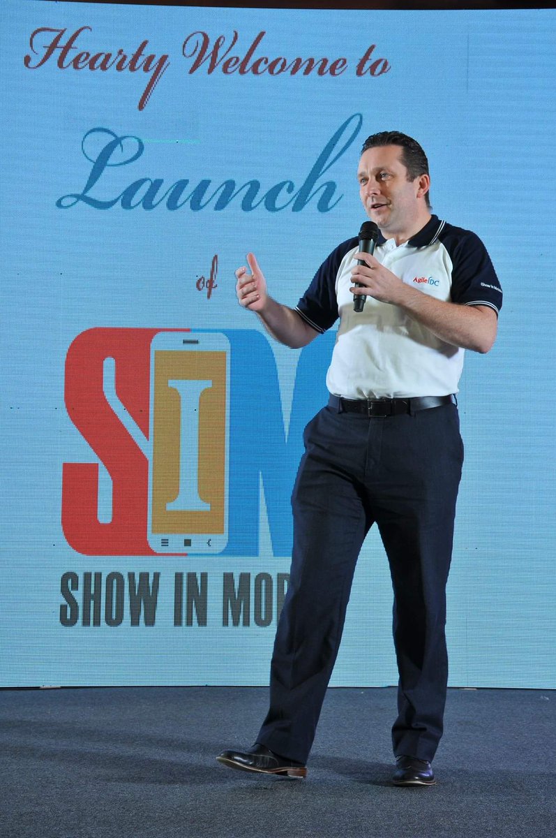 IDEInter's tweet photo. Digital disruption talk by @sellisuk of @IDEInter at  @AgileIDC Show In Mobile product launch last night  #bangalore https://t.co/Kozjv62RFO