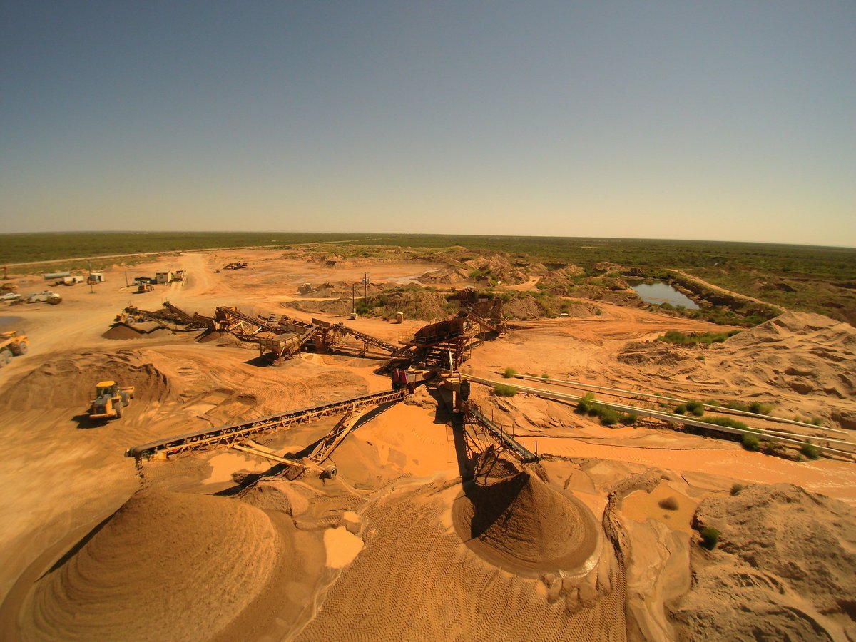 PBMaterials's tweet photo. Best Fine &amp; Course Aggregates on the market? We got 'em! #PBMaterials #PermianBasin https://t.co/25IOoBj0TS https://t.co/zak5iiNqUG