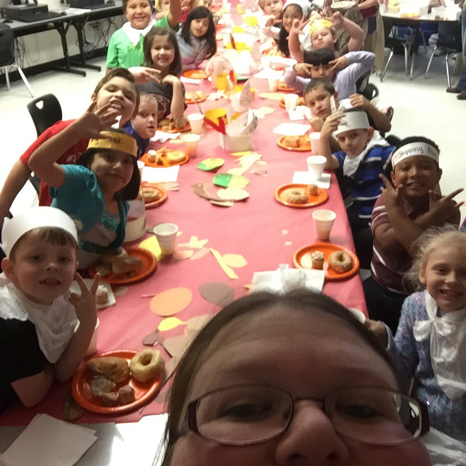 MichielleMorris's tweet photo. Feast @ElemJacks @dual2nd @GarrisonBulldog #eljacks https://t.co/SEP4vhhtMA