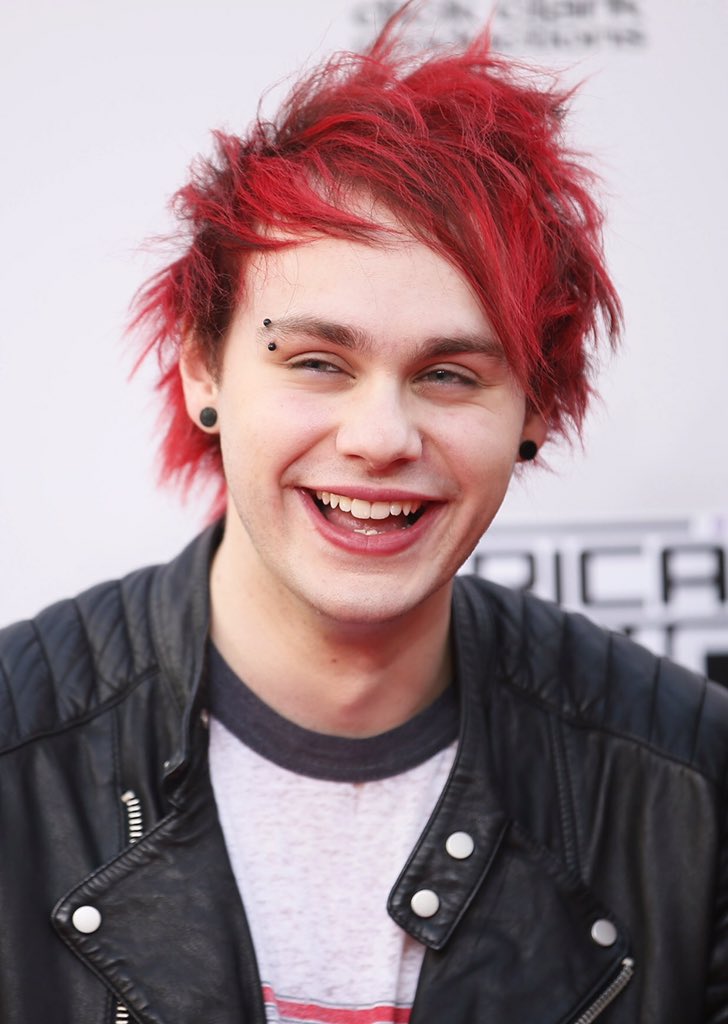 Happy birthday Michael Gordon Clifford. I\ll love you \til the end of time. Thank you for existing. You\re my rock  