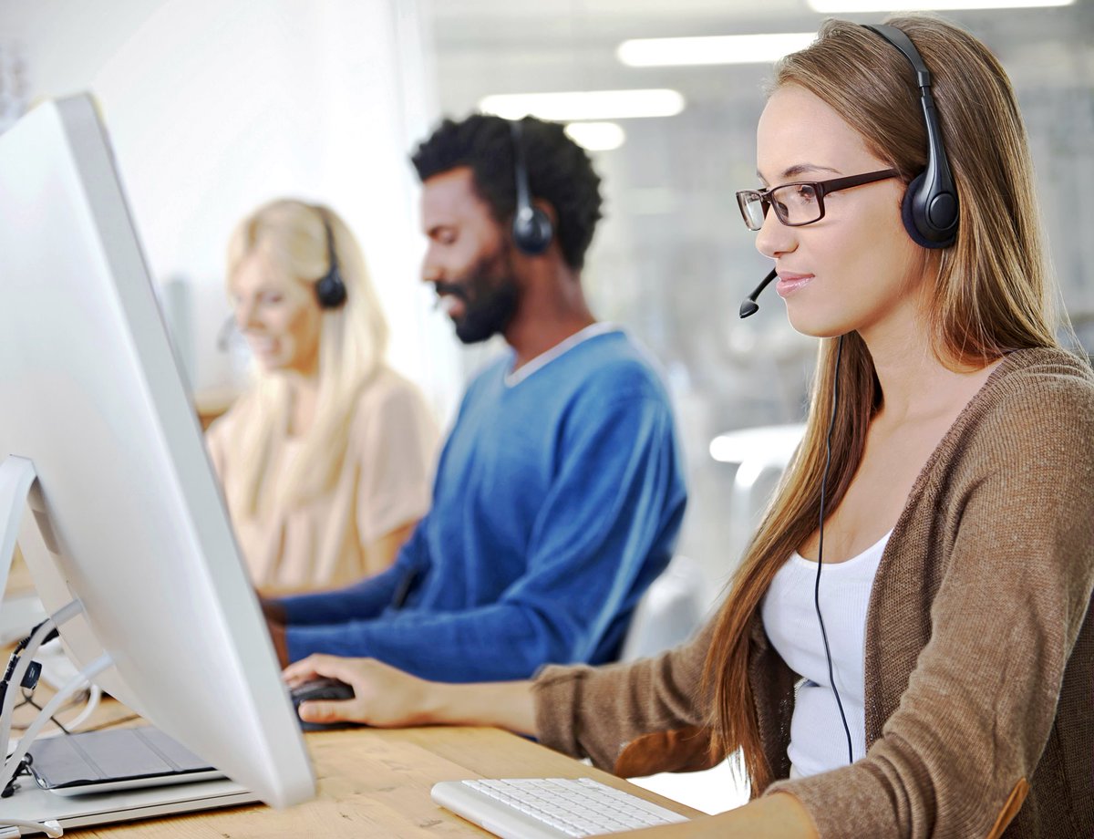 Лаура support agent. Виртуальный ассистент. Seasonal work. Need assistant. Готовый ассистент.