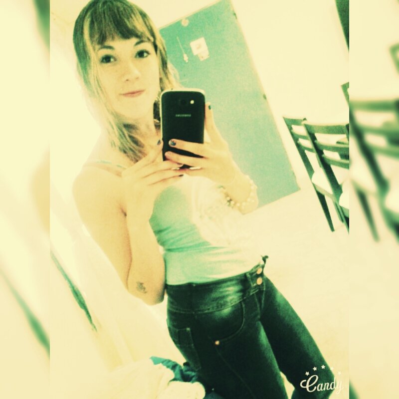 LuuM154's tweet photo. Muchos infiernos diversos vi, y sin embargo yo aqui paseo.. voy apilando puteadas y sigo ofreciendo mis gentilezas♬ https://t.co/YMKEdxj0rd