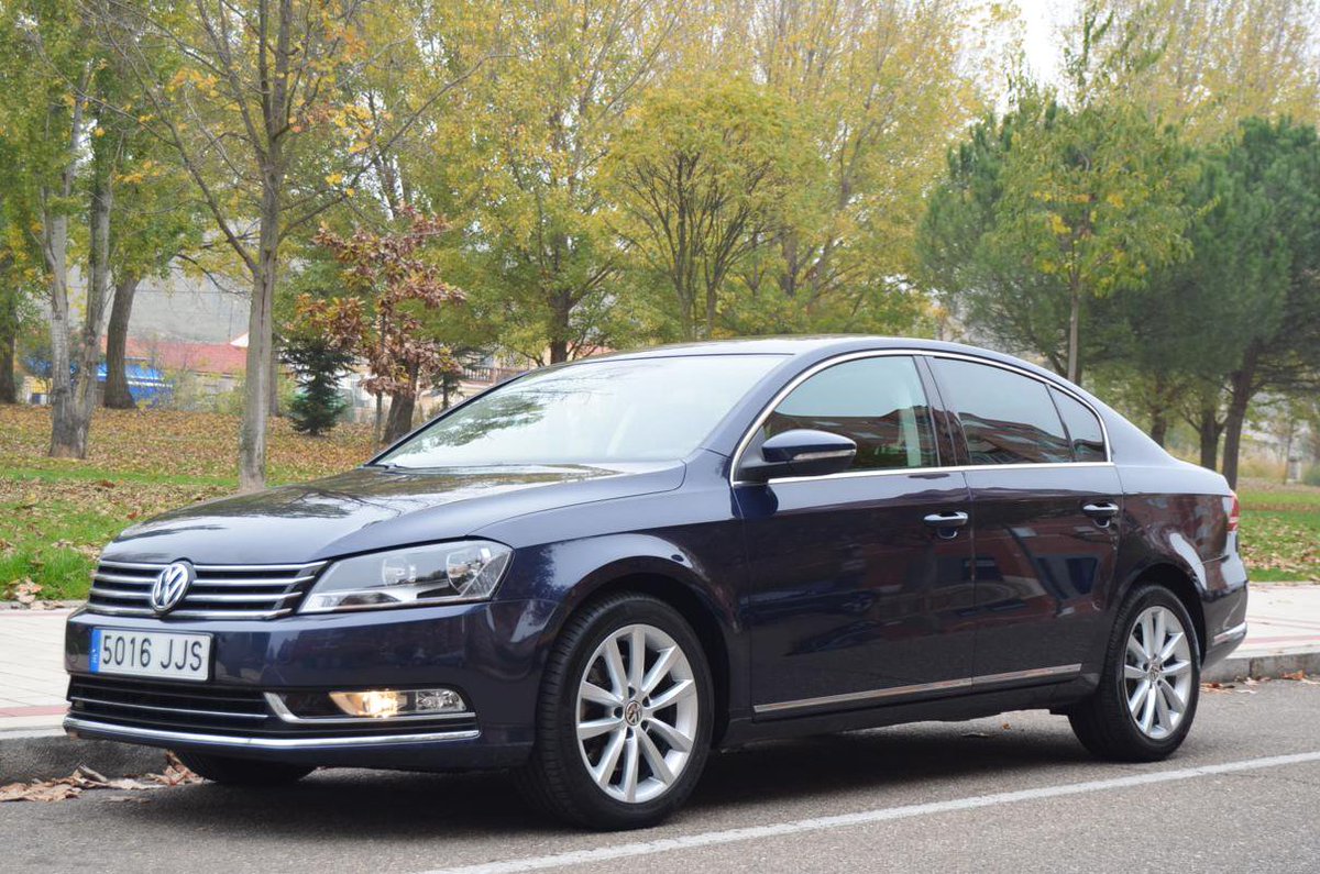 #Volkswagen Passat 2.0 Tdi 140 c.v. DSG, piel, techo, clima etc... Del 2011 y 92.000 km bit.ly/218xBr1