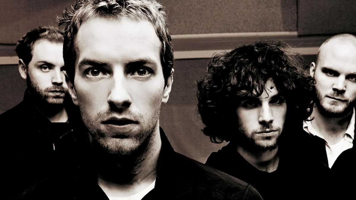 T13's tweet photo. Coldplay en Chile: Detallan cómo será la venta de entradas y los precios  » https://t.co/QYpMpps6sC https://t.co/85N0ot282T