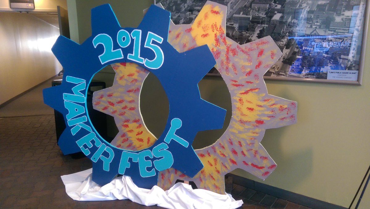 OhioHigherEd's tweet photo. Over 1,200 #Ohio high school students are competing at #MakerFest2015 in #LimaOH today: https://t.co/7IPXkkDzL5 https://t.co/ZdWSsRVa9T