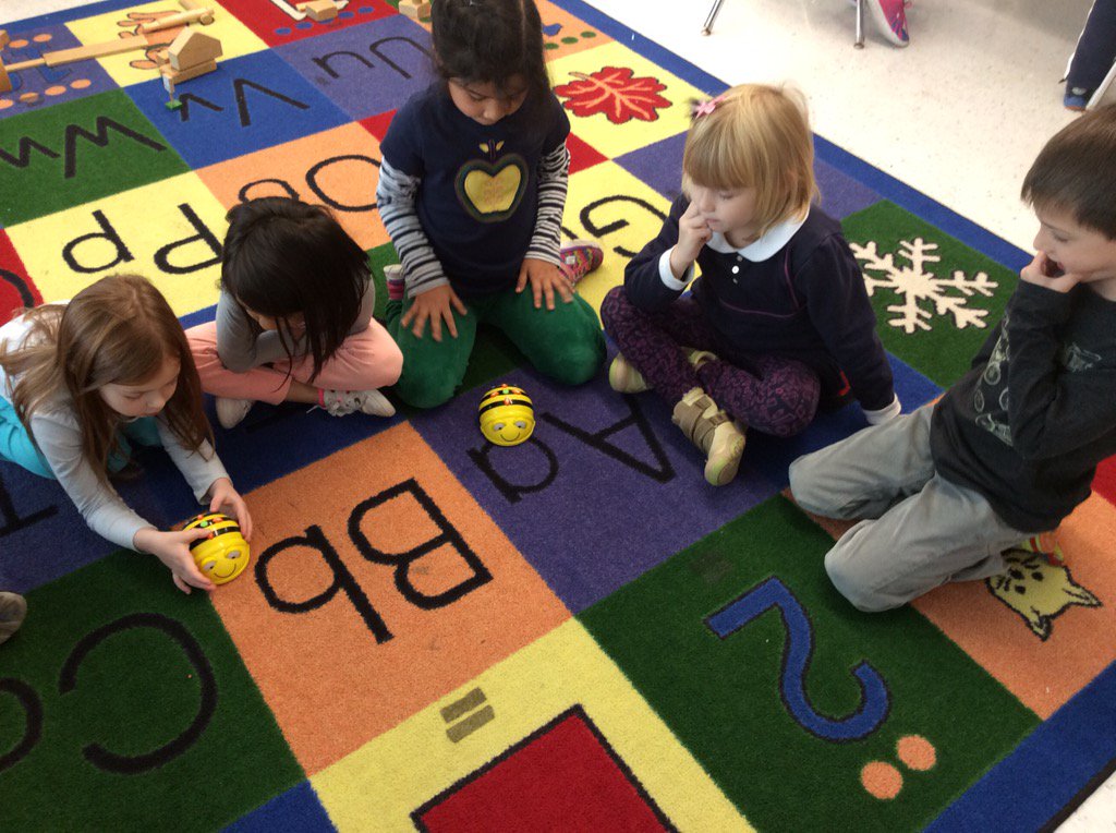 PV_Kindergarten's tweet image. Have you met Bee-Bot? #KidsCanCode #KindersCanCode