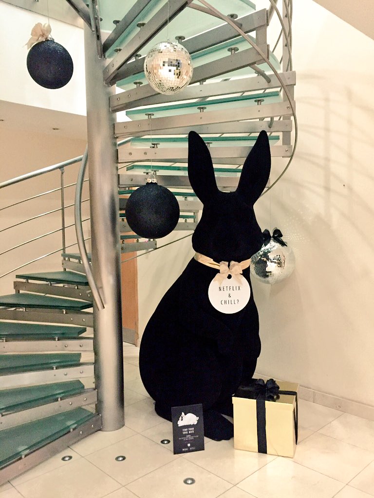 AnnSummers's tweet image. How festively fierce does the AS Head Office look this year?! 🎁🎄 Well done to the girls in VM 👏🏼