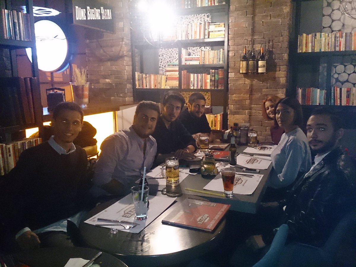 hulinguistics's tweet photo. Tanisma yemegimiz devam ediyor #hudit https://t.co/hKCRSu5y49