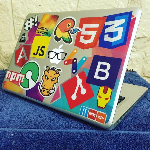 amdsouza92's tweet photo. Well, its a programmer's #macbook #JustStickersIndia @juststickersind #macbookstickers #programmingstickers #coding https://t.co/Yz47faPlbR