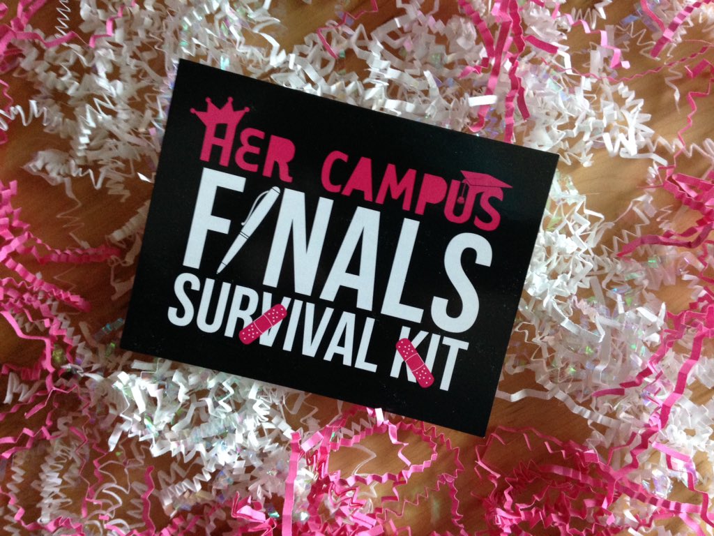HerCampusJMU's tweet photo. #HCSurvivalKits #SquadGifts #HCBook #my5hour #verabradley #knowyourcrew #FlashYourGold #admitsee #ColdEEZE https://t.co/l2meKn7zxv