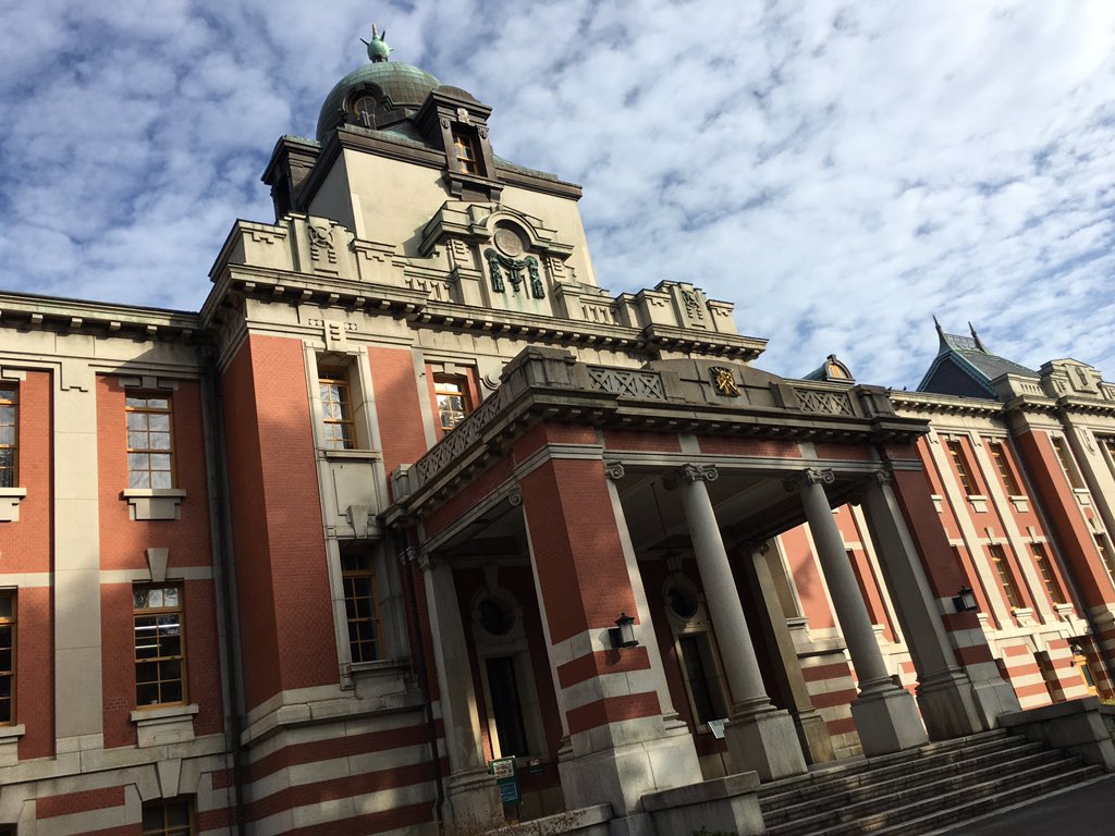 suzukiyuko00's tweet photo. おはようございます。今日はデザフェスですね。そんな中、名古屋の片隅で自由形展Chap.5が始まります。会場の名古屋市市政資料館。今年もお世話になります！ https://t.co/Fr8Alc075p