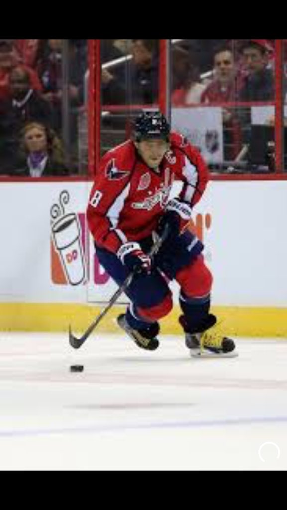 Wolf_173's tweet photo. @ovi8 any fans https://t.co/Hw1ERamY3f