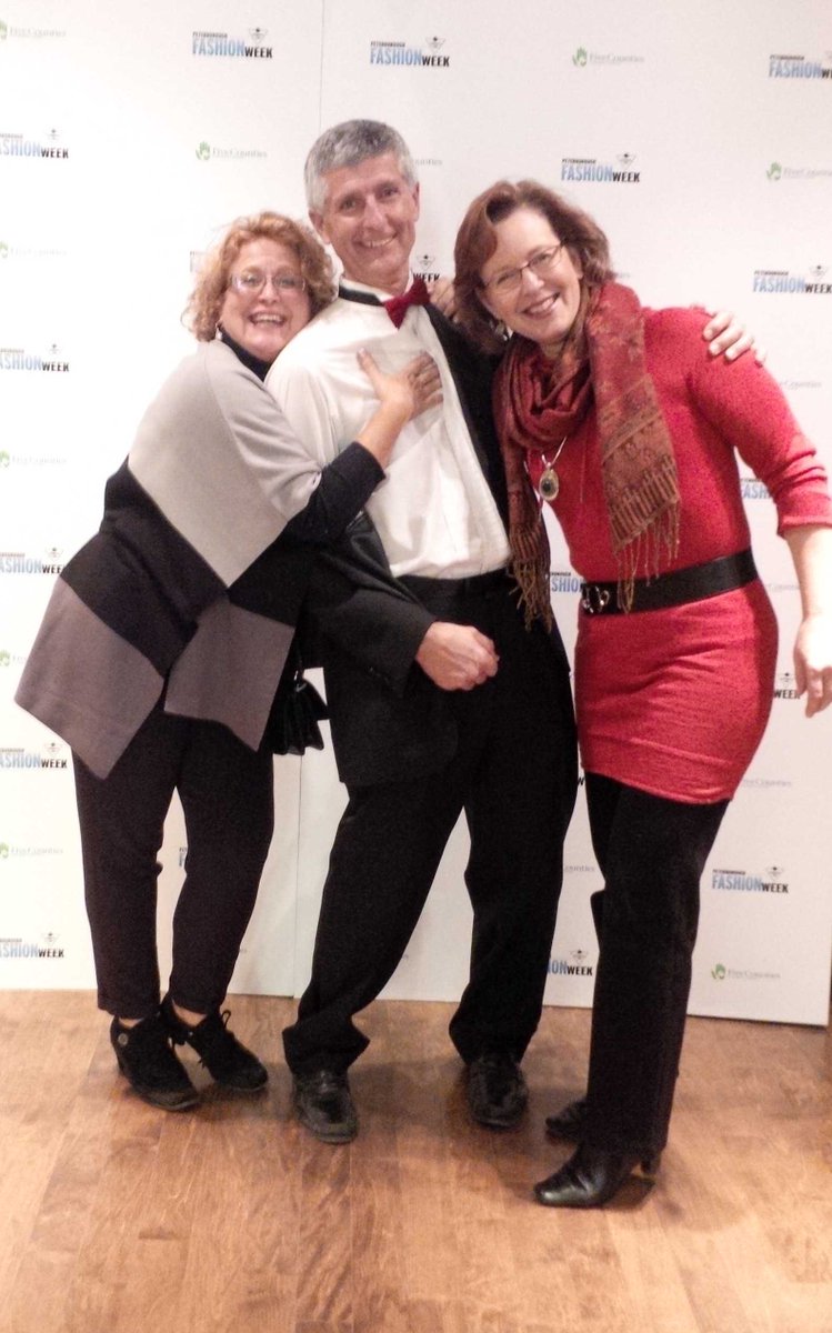 ghj_cpa's tweet photo. Hamming it up with @5CountiesKids & @isingingsuz at @fwptbo #Strutt4Kids https://t.co/iwF7tIbGiW