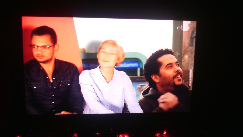 katze_millar's tweet photo. Die 30 beliebtesten #radioBerlin Popstars , Platz 18 ?! #adeltawil #annettehumpe #ichundich #musikausderhauptstadt https://t.co/kBavwwCsht
