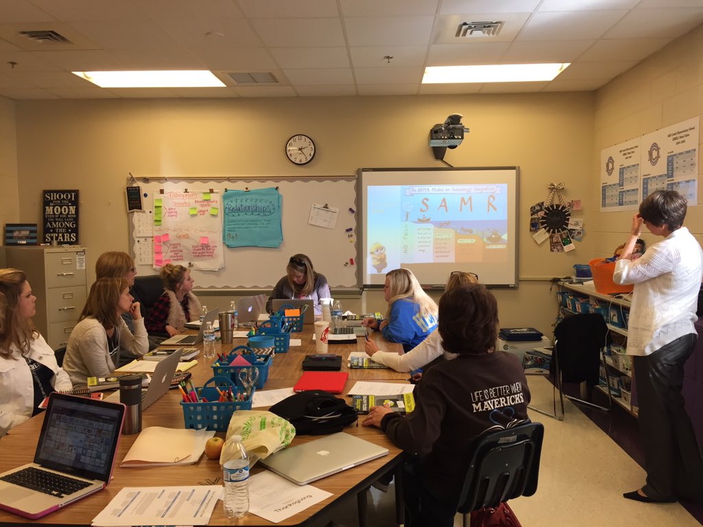 WhittMister's tweet photo. #MCSlearn media specialists focusing on #TeachingDigitalNatives, #SAMR, #DigitalPortfolios &amp; #ContentCreation. #JUMP https://t.co/vElCxIkso4