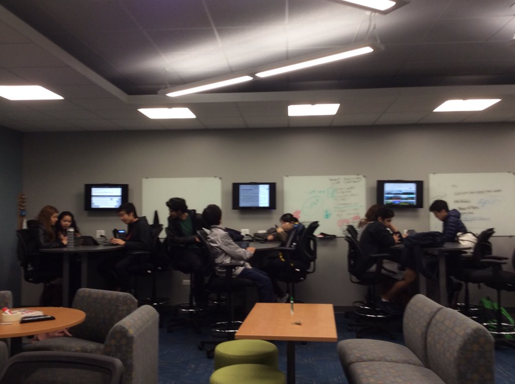 Mrs_MendozaESL's tweet photo. @ConantEsl students getting good use out of CHS incubator room! https://t.co/oOFnnQSdCV