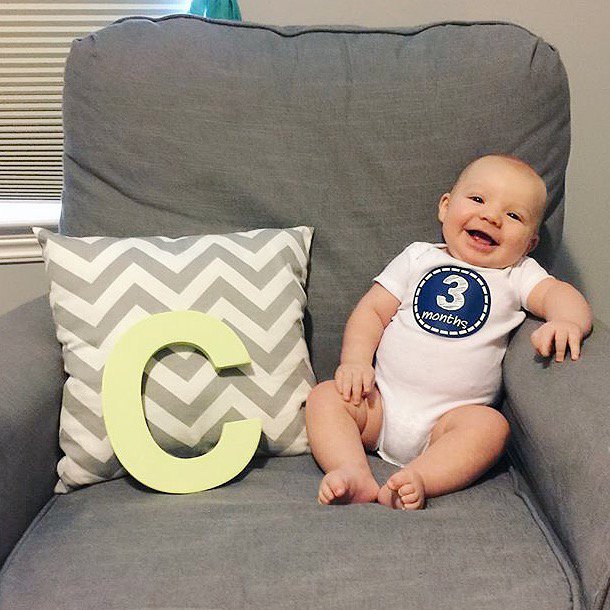 tessak13's tweet photo. Baby loves to smile❤️ #3months https://t.co/G2RAprZT4j