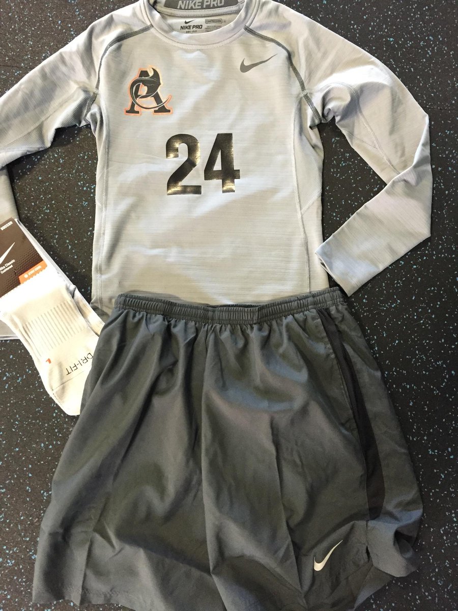 christianwhami1's tweet photo. Can't wait to wear these
#StringrayNation https://t.co/cJbZnFsOJK
