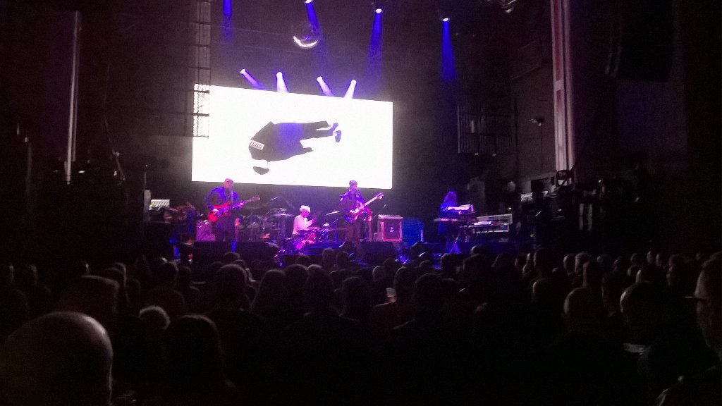 SamWestHamUtd's tweet photo. @Tim_Burgess @thecharlatans @FrankieStrings @HotVestry @O2AcademyLpool Hot Vestry last night. #nextgenerationmusic๐ https://t.co/VHEdANnTql