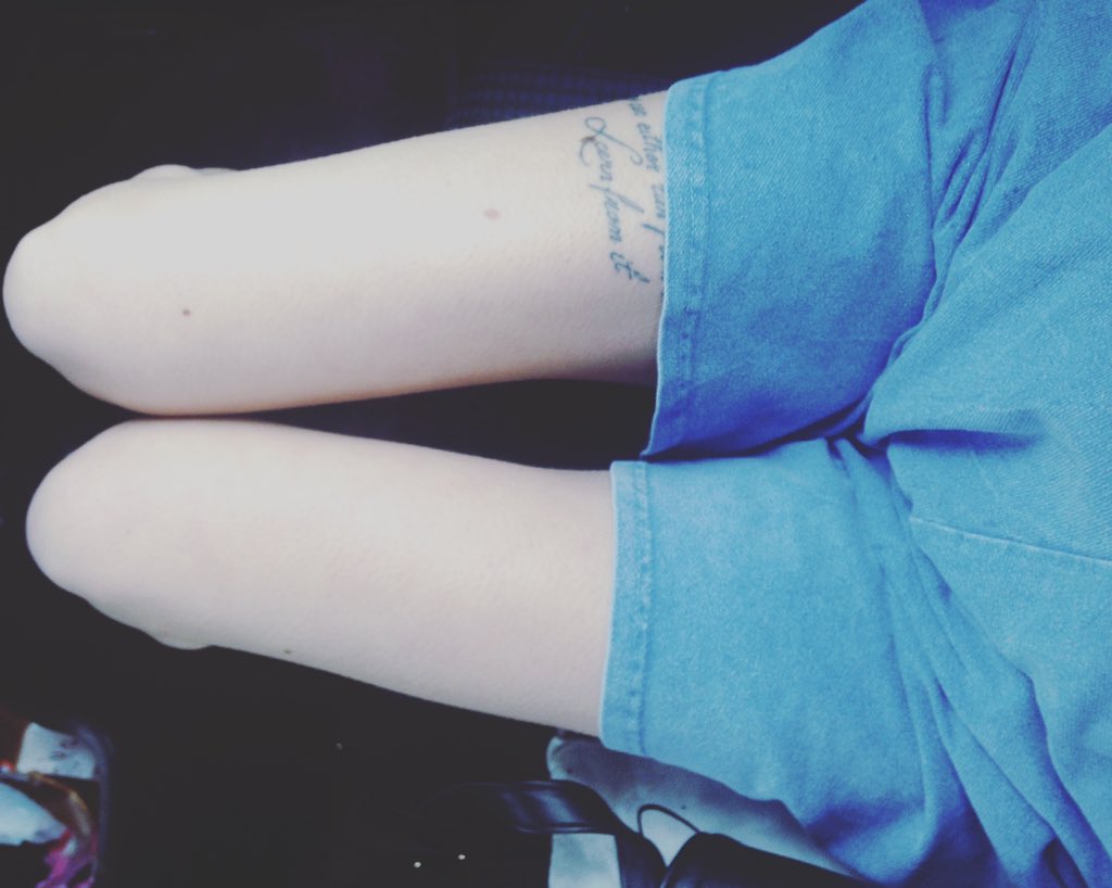 gothicthinspo's tweet photo. #skinny #bonespo #gothic #tattoo #thin #thinspo #tiny #fitness #style #outfit #proana #me https://t.co/gNVOOzmhQu