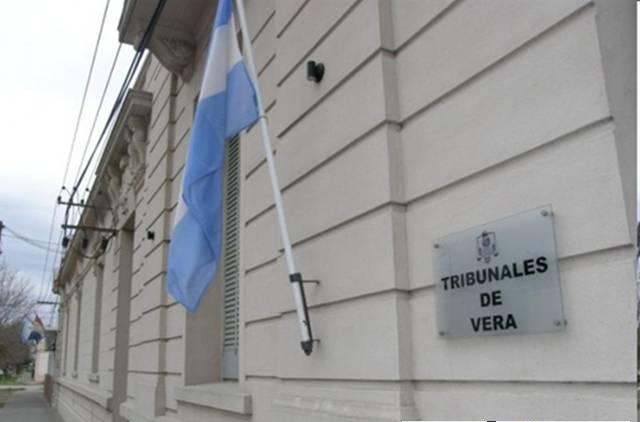 SolPlay915's tweet photo. #CasoVera Unificarán en un sólo juicio las investigaciones contra Díaz→https://t.co/QcWUWujt1C https://t.co/ztHcLd3n9Z