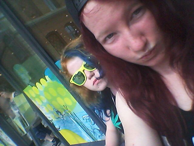 annika1327's tweet photo. @JenniferFranz3 
Weiß noch
War einfach geil in denn sommerferien😀😂😘 https://t.co/uAl3O1Rpkq