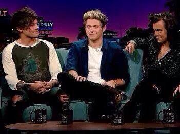 1DFamParadise's tweet photo. Niall is me 
I am Niall 
We are one 

#MTVStars One Direction https://t.co/pR1ZfLWa5n