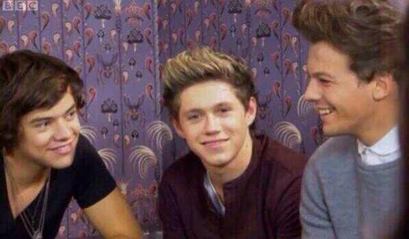 1DFamParadise's tweet photo. Niall is me 
I am Niall 
We are one 

#MTVStars One Direction https://t.co/pR1ZfLWa5n