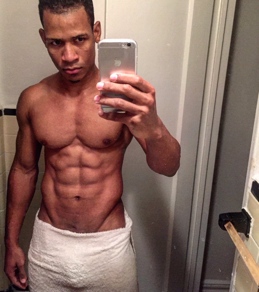 BuffBoyzzTV's tweet photo. Fall in ❤️ with @Buffboyzz register online https://t.co/j0e5XgqEL1 or text 'BuffBoyzz' to 313131 @jeffreywachman https://t.co/eN4UCkgxpI