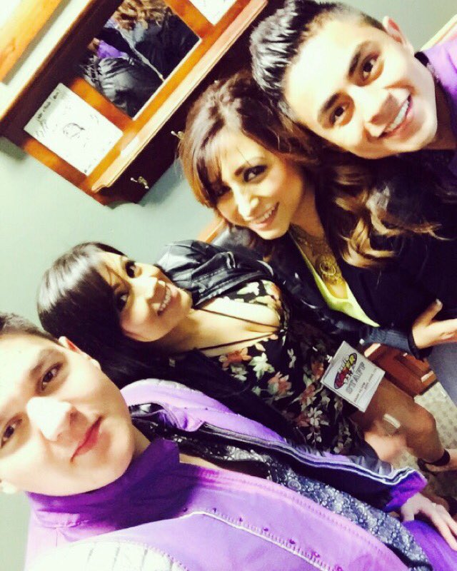 LasExcusemiss's tweet photo. ...y si "Te Cambio El Domicilio"? -Saz nomas no me vaya mandar a la chin*#+%..😂 #RadioLazer937 @_bandacarnaval https://t.co/r48Bapdsm8