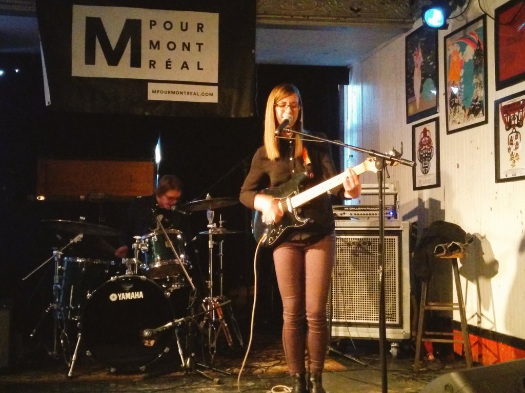 manitobamusic's tweet photo. Manitoba's @CannonBros channelling those '90s slacker pop vibes at @MFORMONTREAL. #mbmusic #M4MTL15 https://t.co/9RtDpmZypO