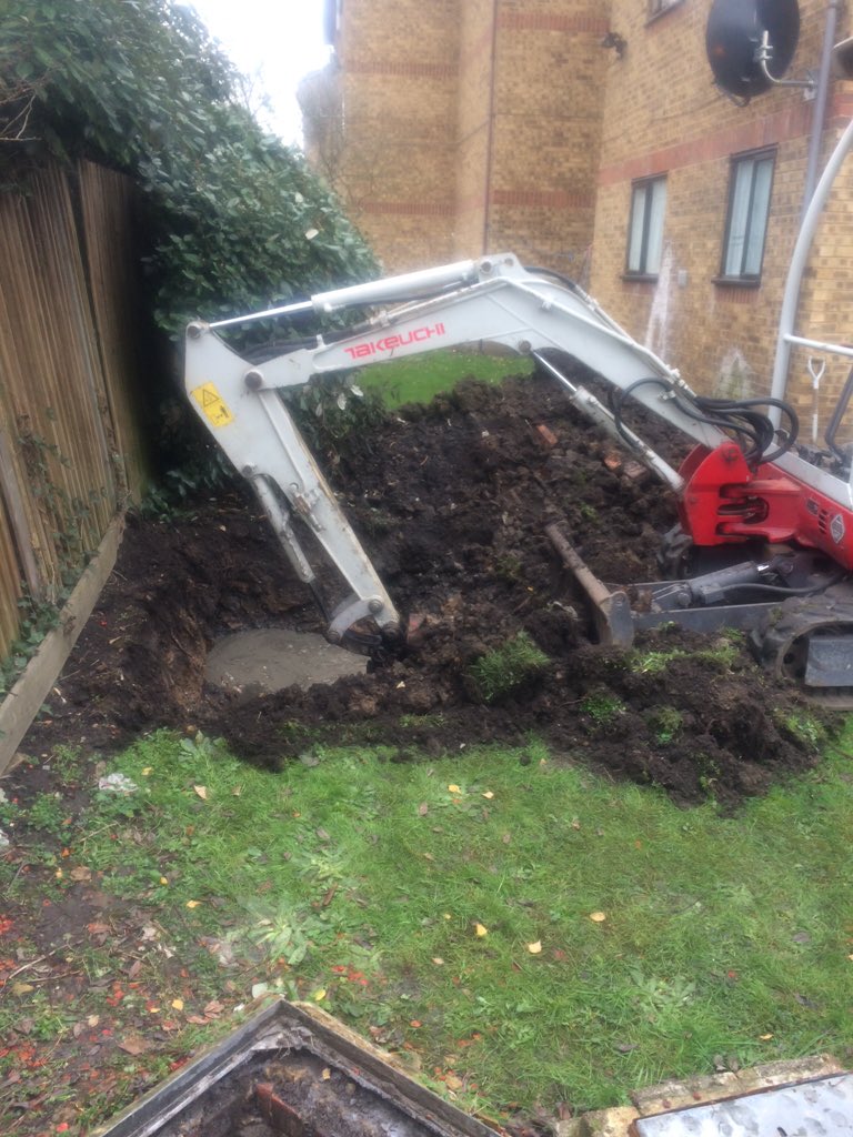 drainlondon's tweet photo. Have a broken drain?
We can help!
Call: 0207 9657295
https://t.co/Ohh8toH8Cs https://t.co/r2KD0OA2ui