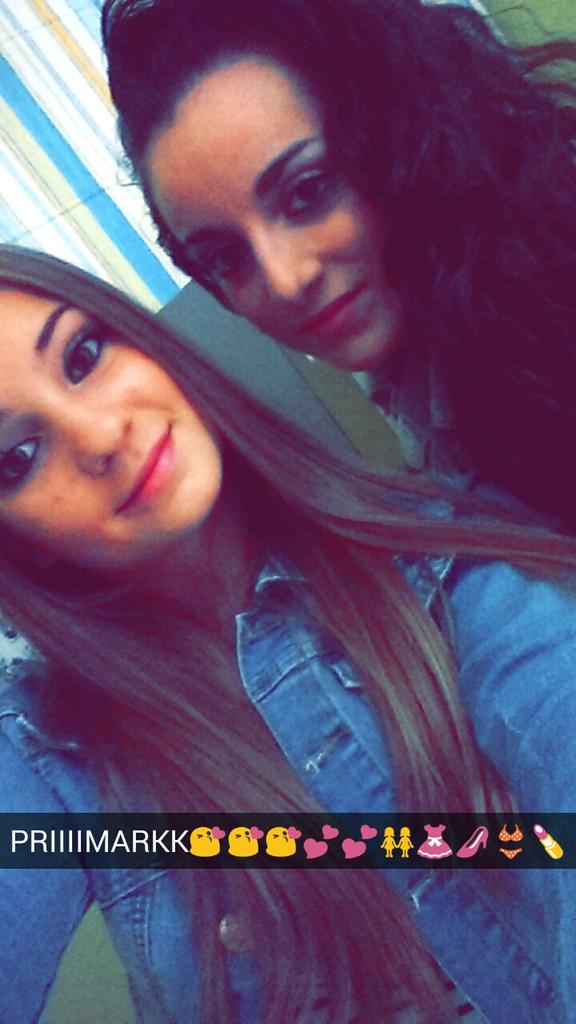 AnabelCM15's tweet photo. Mi cuñi la mejor😍😍TE SUPER QUIERO MI NIÑA♡♡#buenasnoches🌙!👌😉 https://t.co/QiHgZUSp9H