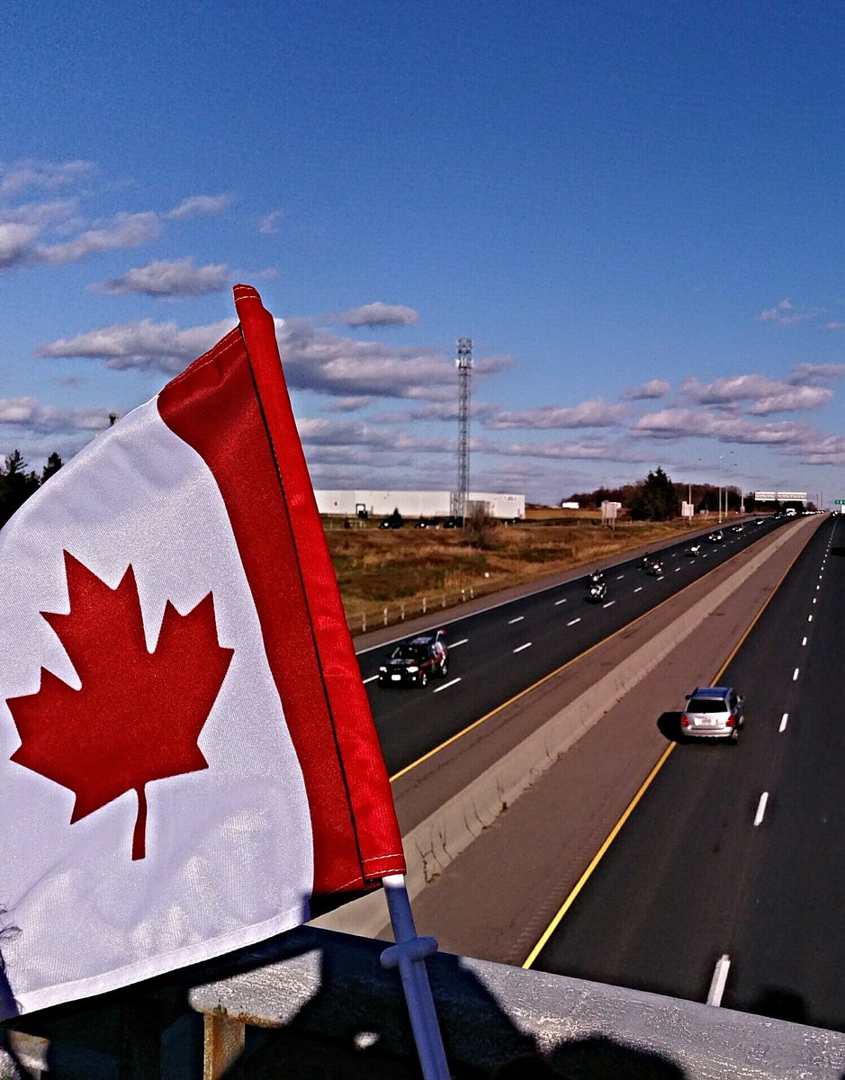 4teammillson's tweet photo. #HighwayOfHeros #Woodstock #FreedomIsntFree #ProudCanadian #TeachableMoments https://t.co/LutFUzd0QL