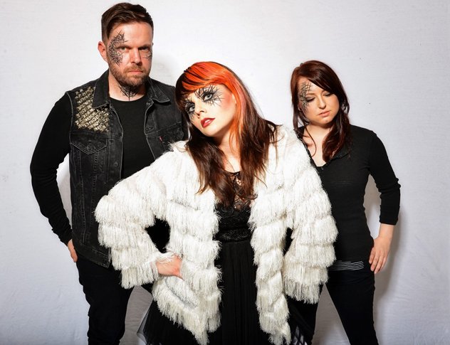 SubmergeMag's tweet image. SF's @HappyFangs tear through Blue Lamp tonight! Here is our recent cover story on them -&amp;gt; submergemag.com/?p=17021