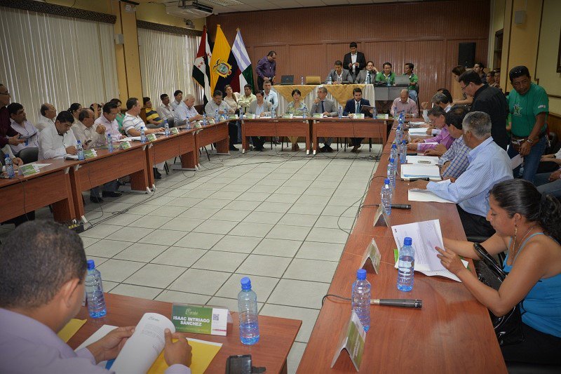 luigi8a4's tweet photo. Los manabitas unidos podemos sacar adelante a Manabí #MàsUnidosQueNunca por desarrollo del #PuertoDeManta @mireza13 https://t.co/24hAO6knGM