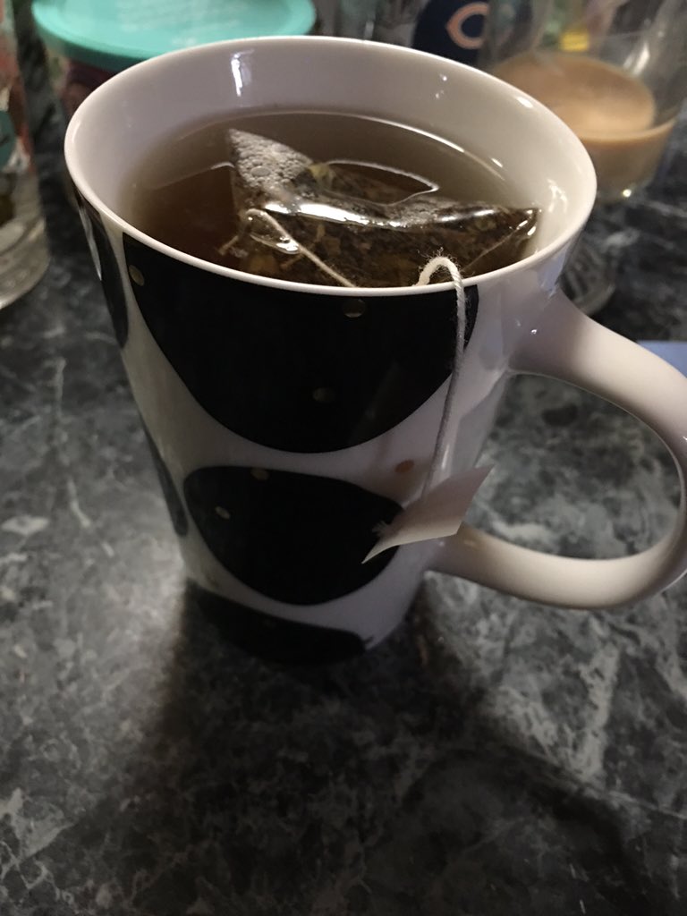 Acastora10's tweet photo. Nothing makes me feel better than having a nice hot cup of #joy2015! Here to the next two weeks of healing! https://t.co/yoNMb1vtCN