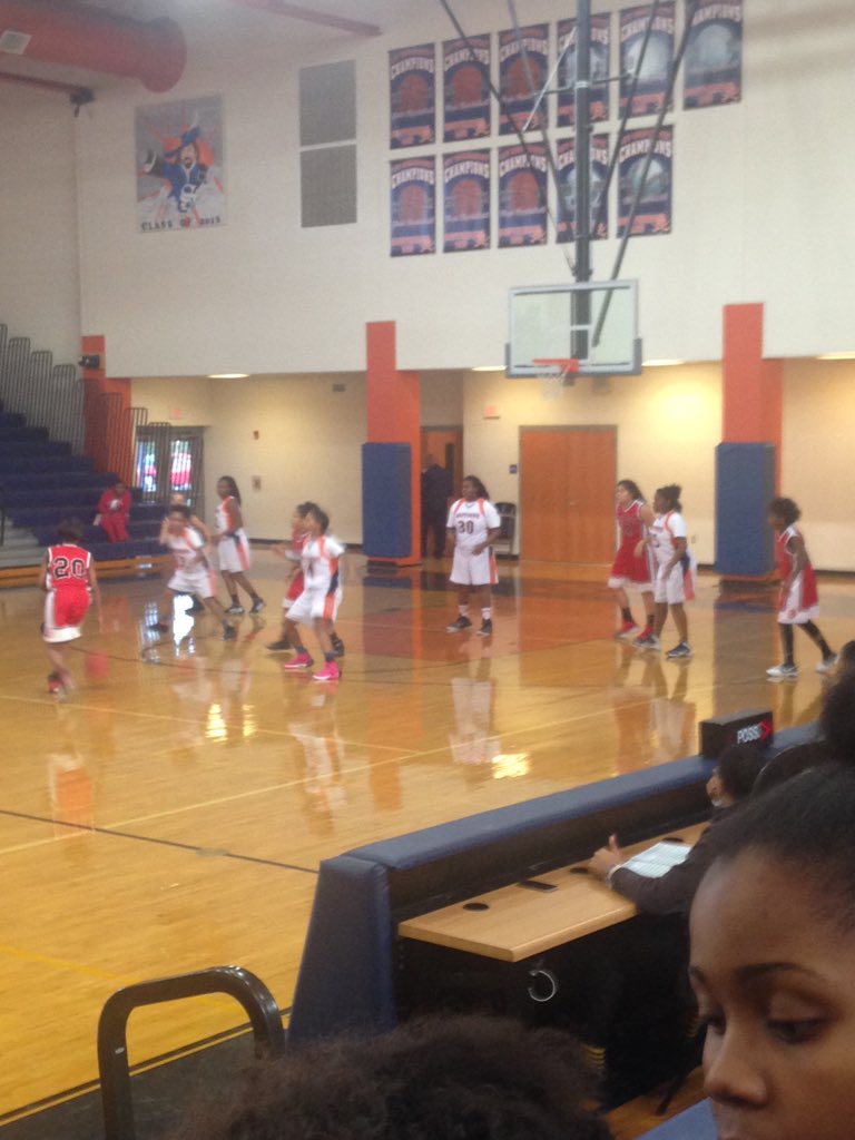 BBcaShing's tweet photo. Cmon JV y'all can do it just keep on hustling https://t.co/RkNL7eo6BA