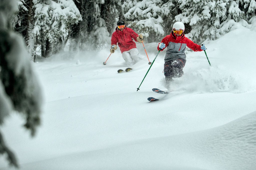 Skicom's tweet photo. Happy opening day, @vailmtn! Conditions look amazing! #powderday #winter #vailopening #VailSnow https://t.co/VXrnTjMnAq