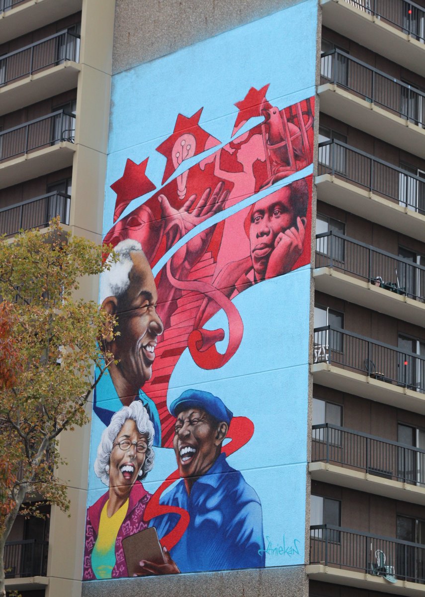 JAIRLYNCH's tweet photo. @JAIRLYNCH is very proud to partner w/ @sketch272000, @Murals_DC &amp; the residents of #PLDA to create this work of art https://t.co/vTgCI8OGGM
