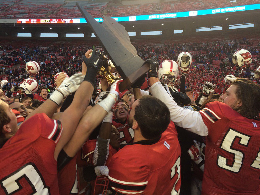 SWatsonTV's tweet photo. Party on, Homestead. @wiaawi #wisfb https://t.co/NLrEgGJ80Z