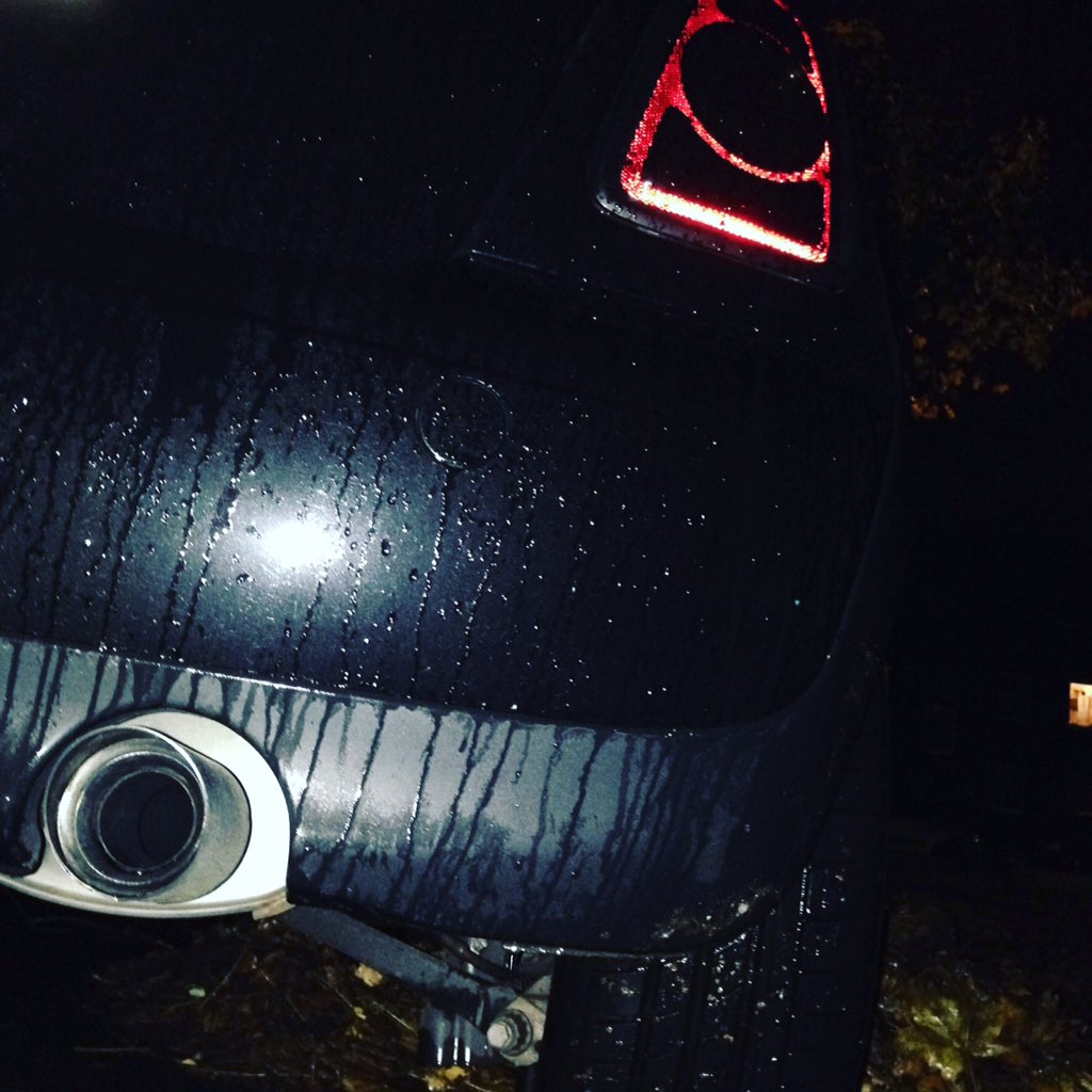 HamblochDaniel's tweet photo. 🚗💨

 #MINI #R56 #JCW #minijcw #johncooperworks #exhaustcover #exhaust #cover #blende #steel #black #line https://t.co/XIUoER0OWU