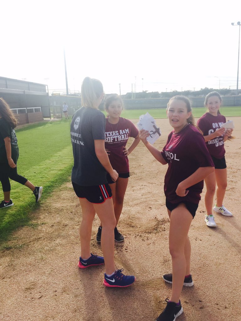 autumn_lance's tweet photo. @amc_softball https://t.co/1EjXyn1XyK