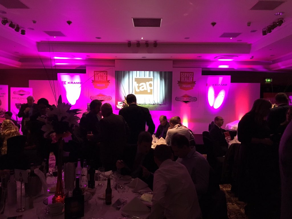 FelthorpeMowers's tweet photo. Big thank you @STIHL_GB @ServiceDealer @AdamHenson great speech interesting topics and good company #servicedealer15 https://t.co/hyaMjBLbYX