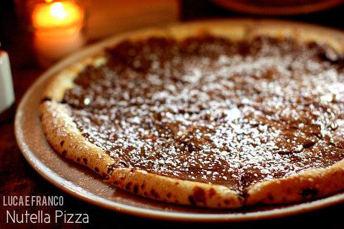 LucaetFranco's tweet photo. ... et pour le dessert; notre délicieuse #pizza #nutella! #LucaeFranco #PMR #Montreal #TgIF #Bonneweekend #mtl https://t.co/XmsaSvrWF8